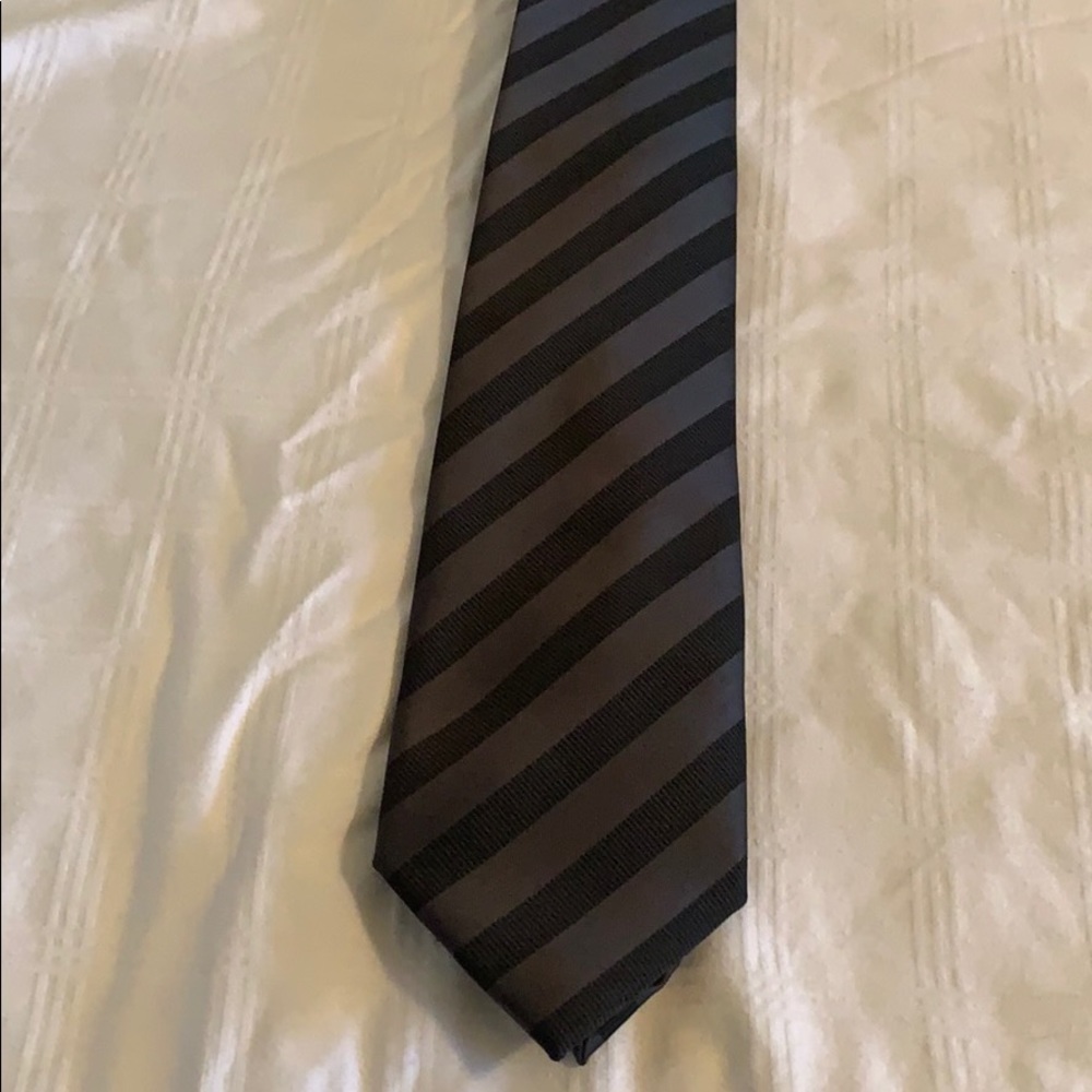 Black on Black Men’s Tie